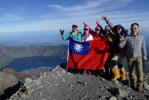 林賈尼火山.png