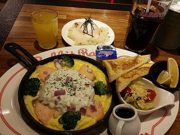 10850006_4930347191860_4254734547995805995_n