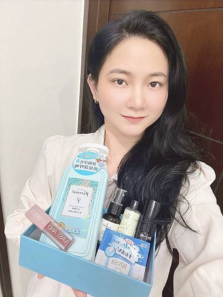 4BC99197-6A13-425D-B207-619A5D2FB145.jpg 4BC99197-6A13-425D-B207-619A5D2FB145.jpg