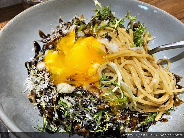 中科商圈美食｜無國界料理「慕時食飲空間」，適合聚餐的好地方！