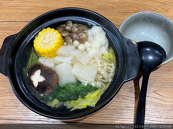 中科商圈美食｜無國界料理「慕時食飲空間」，適合聚餐的好地方！