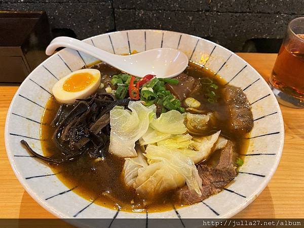 台中餐廳推薦｜份量充足牛肉麵，新撰組-地表最強牛肉拉麵