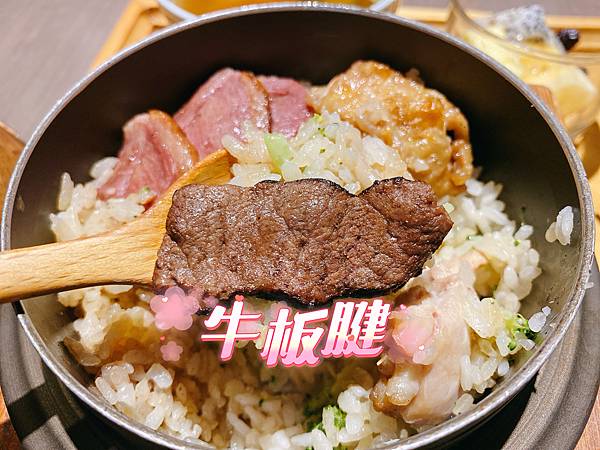 【台中 日本料理】兩千金釜燒飯專賣-需要等待時間的現煮釜飯，