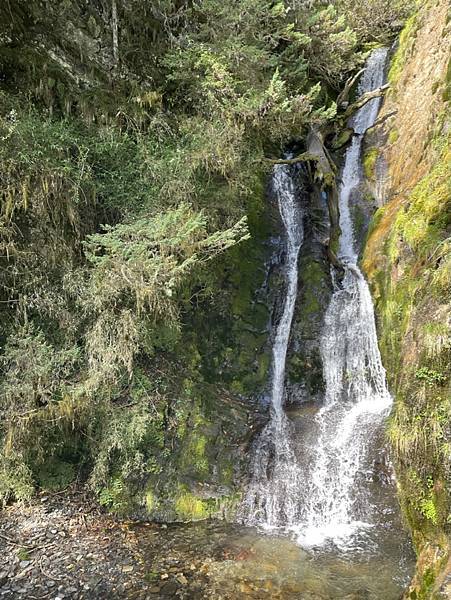 A1BC1D95-6A8F-44DA-8BC9-DFE91BA5A973_1_105_c A1BC1D95-6A8F-44DA-8BC9-DFE91BA5A973_1_105_c