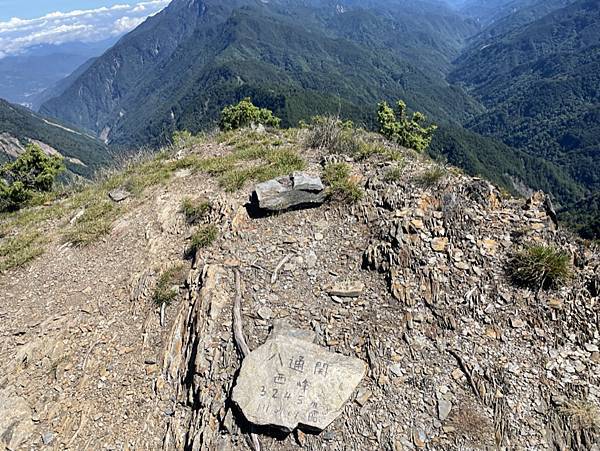 0084DECF-9388-48C9-A4F8-427B15944DB4_1_105_c 0084DECF-9388-48C9-A4F8-427B15944DB4_1_105_c