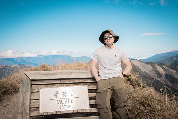 64900074-8500-436C-8D1C-3C0FBC22966D 64900074-8500-436C-8D1C-3C0FBC22966D