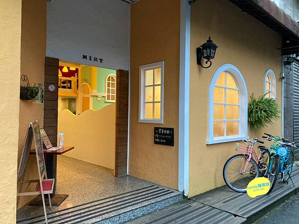 Mint店門口.jpg