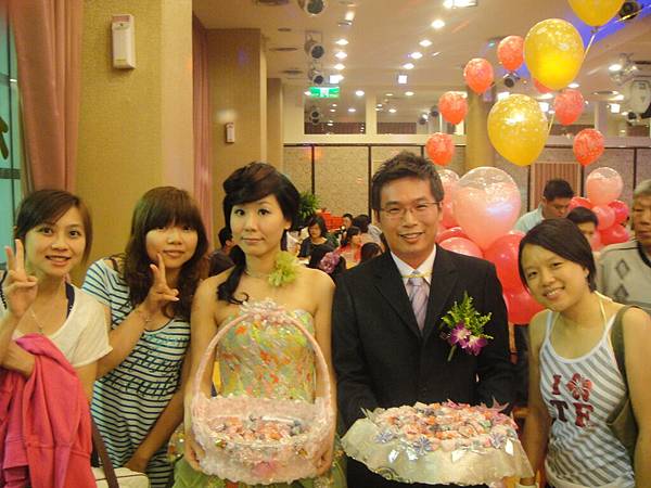送客囉..再拍一張~~~ 送客囉..再拍一張~~~