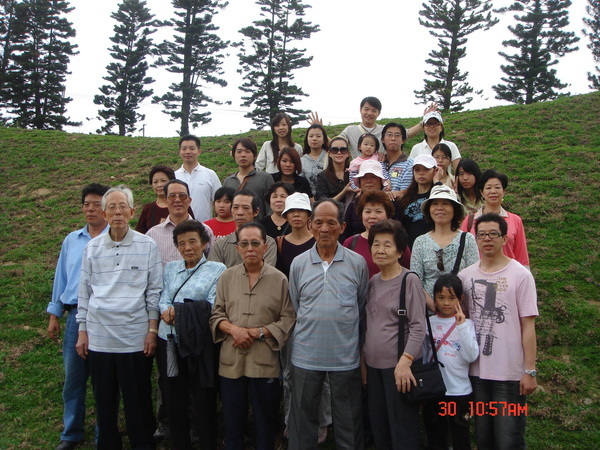 浩浩蕩蕩32人同行出遊~