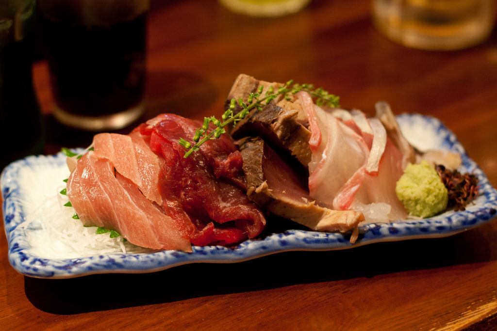 【美食。食記】東京 月島 隱藏排隊好店 夜晚也是十分美味 魚