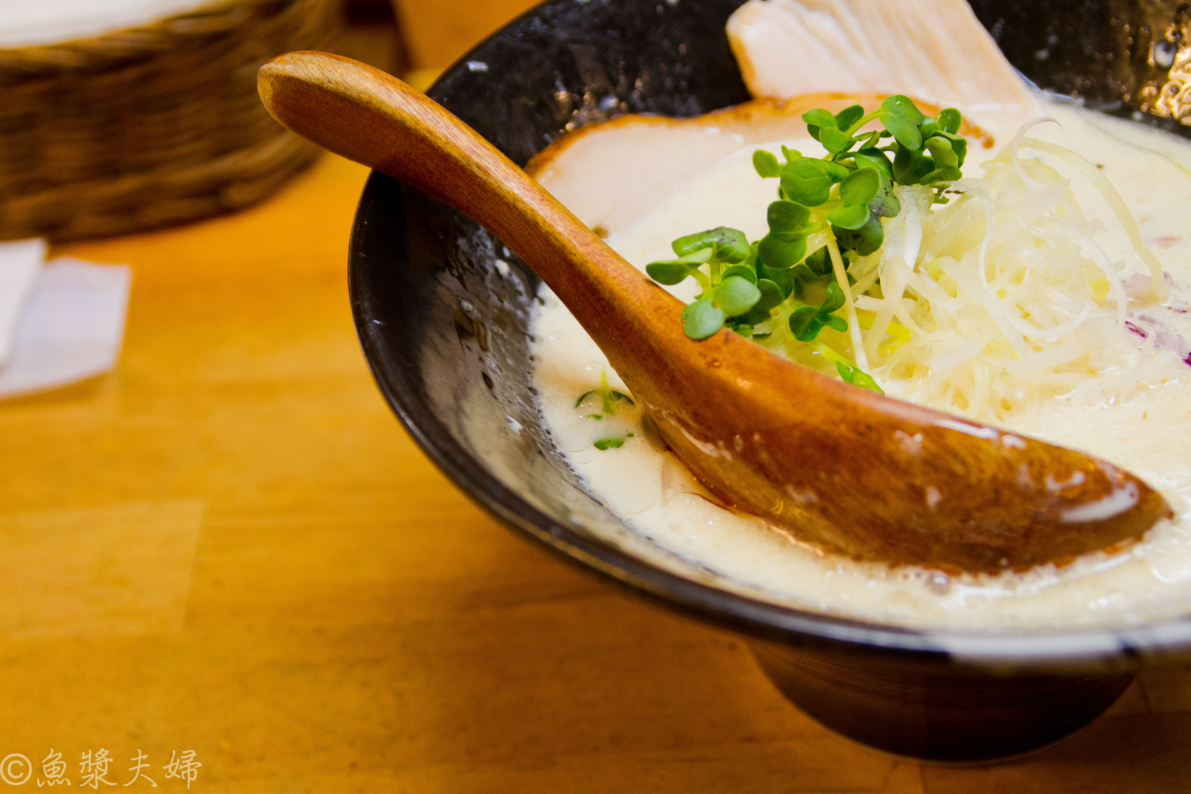 [食記] 大阪 ぼっこ志 吃過最奶白的雞白湯