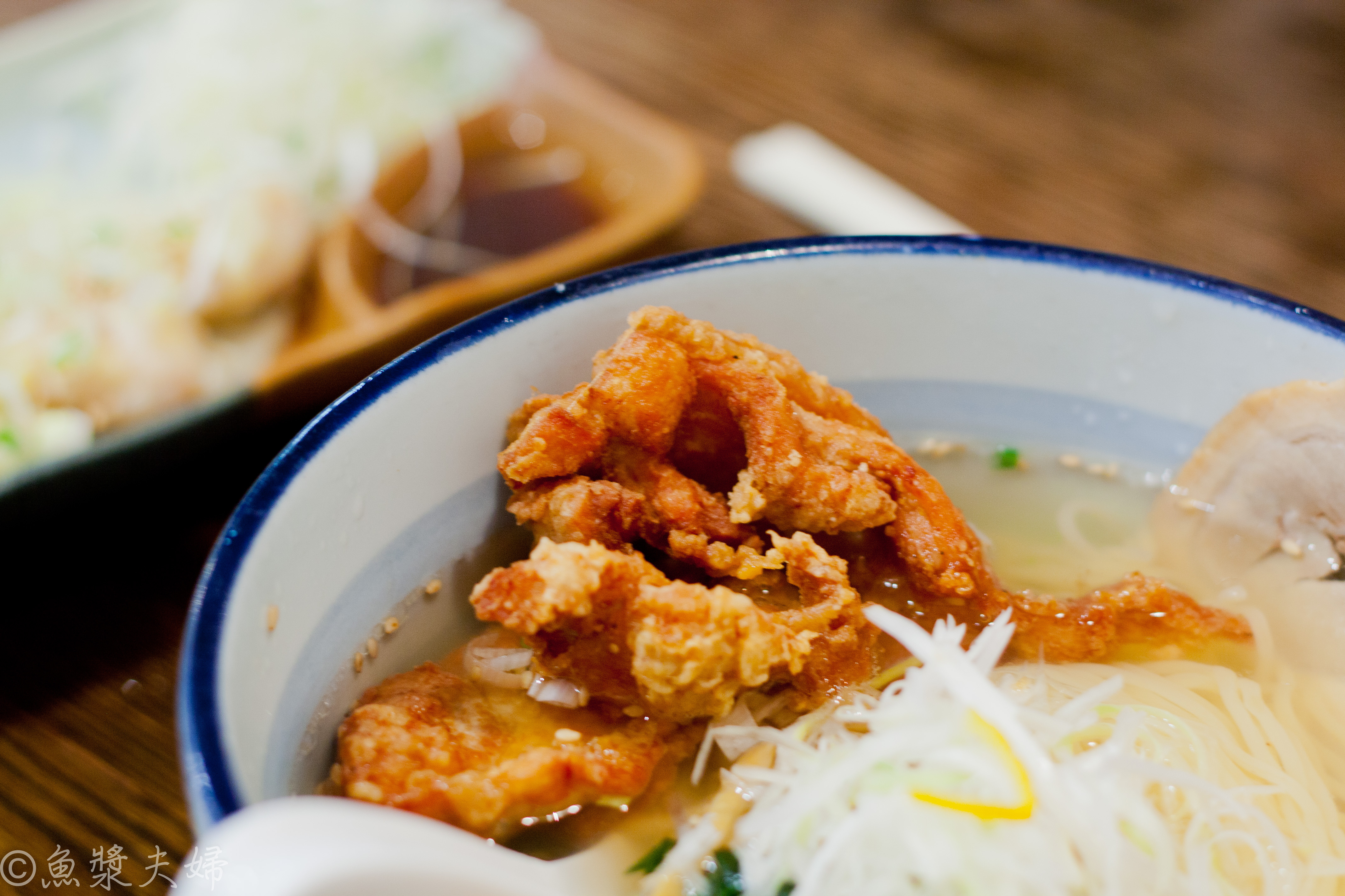 圖 東京 俺流鹽拉麵 餛飩與炸雞讓人喜歡