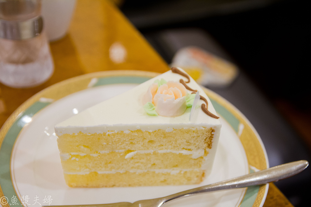 [食記] 東京 百年老店硬奶油蛋糕 田村町 木村屋