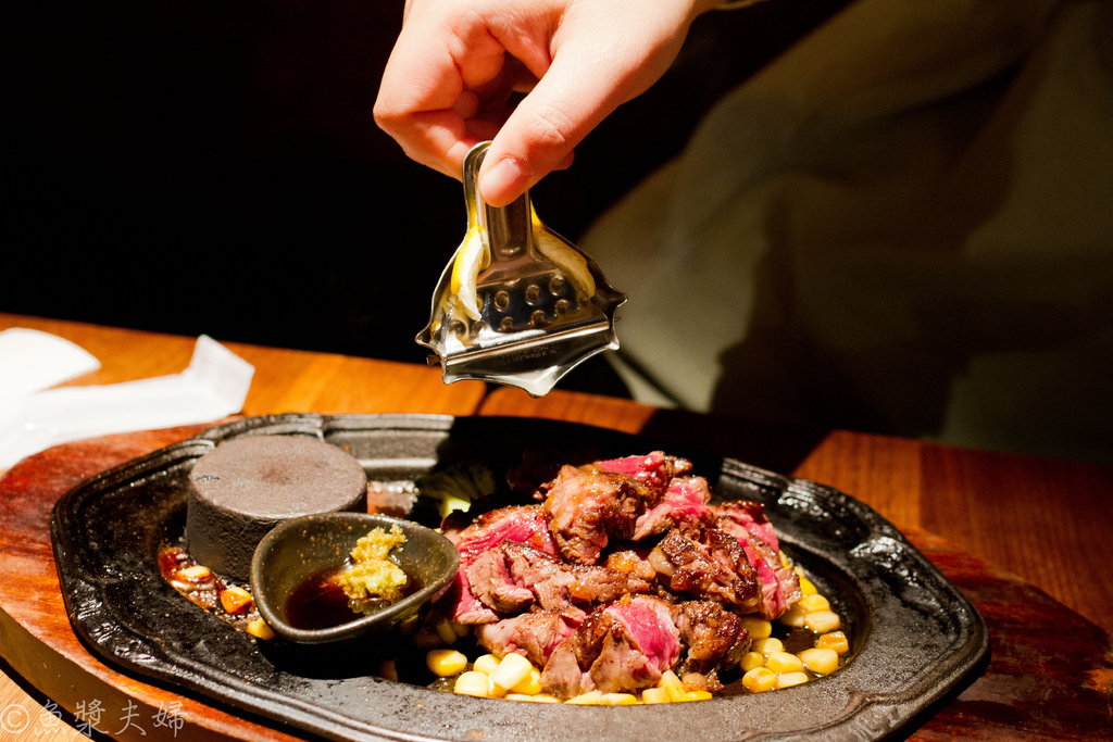 【美食。食記】東京 中目黑 老牛排店的懷舊氣氛  STEAK