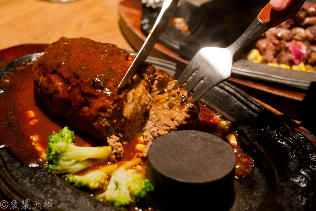 【美食。食記】東京 中目黑 老牛排店的懷舊氣氛  STEAK