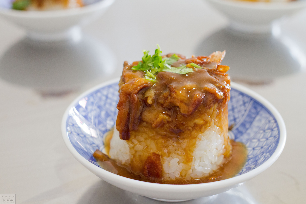 [食記] 台中大甲 蛤蜊湯底的自然清甜 阿松米糕