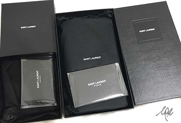 購物 開箱 Net A Porter 聖羅蘭saint Laurent Ysl金色logo黑長夾 紅卡夾 愛嘛 叢林女孩兒的38記趣 痞客邦 購物 開箱 Net A Porter 聖羅蘭saint Laurent Ysl金色logo黑長夾 紅卡夾 愛嘛 叢林女孩兒的38記趣 痞客邦