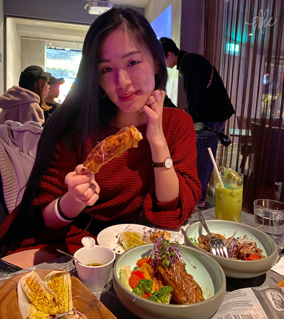 TheRoomBistro_餐點_豬腿03.JPG