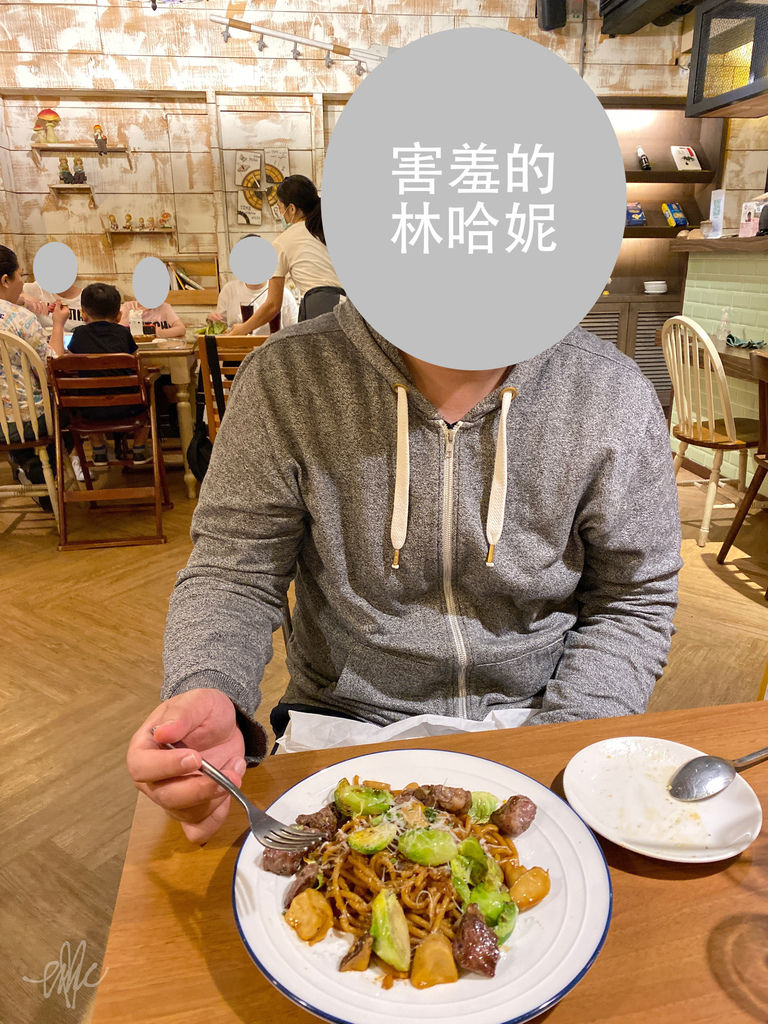 Grasso_03Food_05沙朗牛雞蛋手工麵05v.JPG