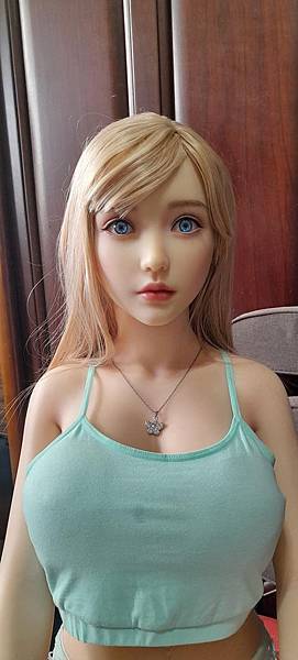 新娃開箱－平價全矽膠