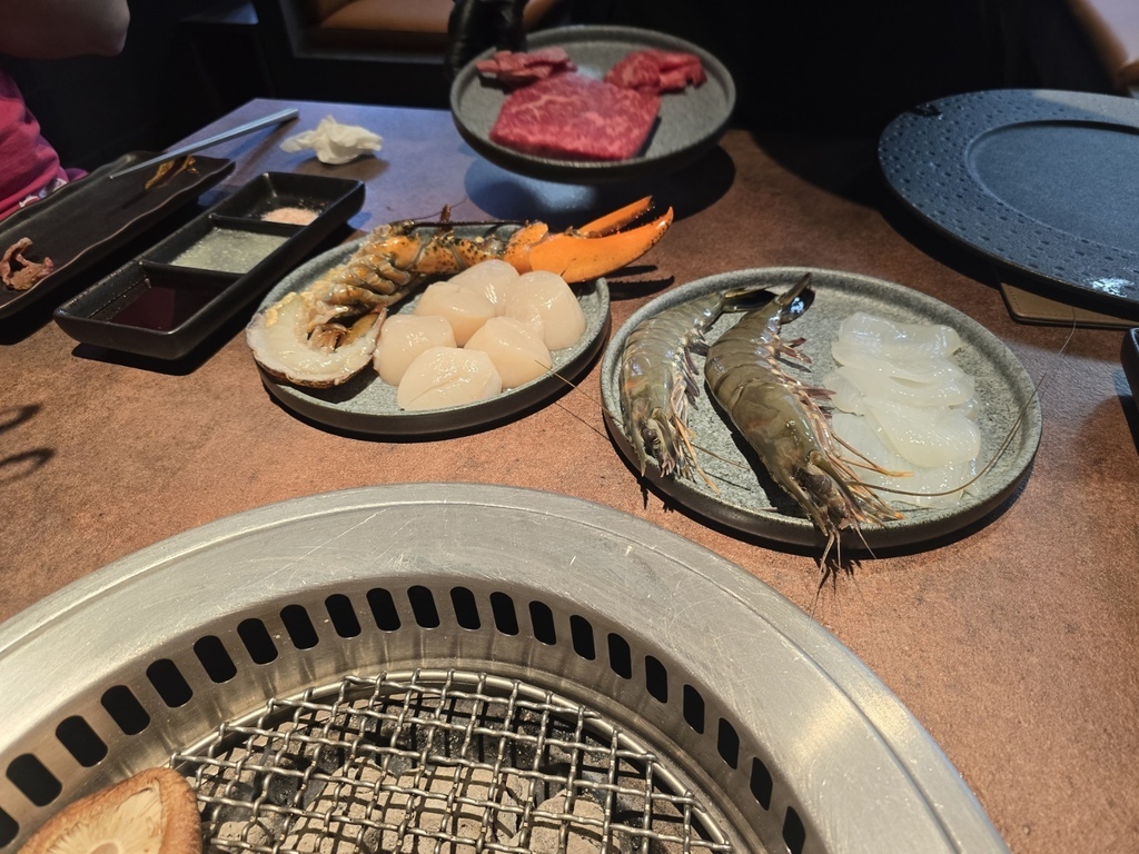 [食記] [桃園] 中壢 爆紅的單點等級燒肉吃到飽 一生燒肉