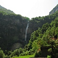 餐廳旁的Cascata di Foroglio