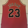 M&N 1997-98 MICHAEL JORDAN #23 ROAD JERSEY AU44 NWT