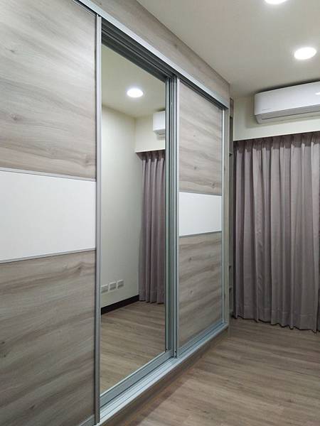 [問題] 系統櫃可否不要鋁框