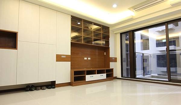 系統櫃工廠量身訂做 最完整收納最大化 2房1廳小空間 3房2廳大空間 甚至是套房 通通都可滿足訂做需求 美藝家系統家具 廚具 裝潢設計的部落格