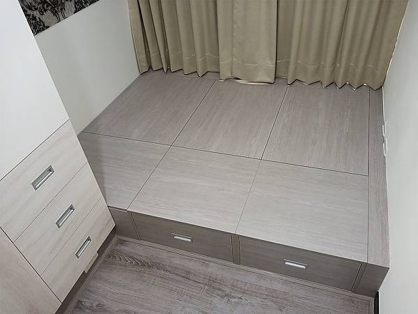 主臥床組1.jpg 主臥床組1.jpg