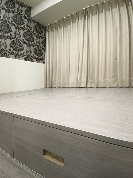 床頭5.jpg 床頭5.jpg