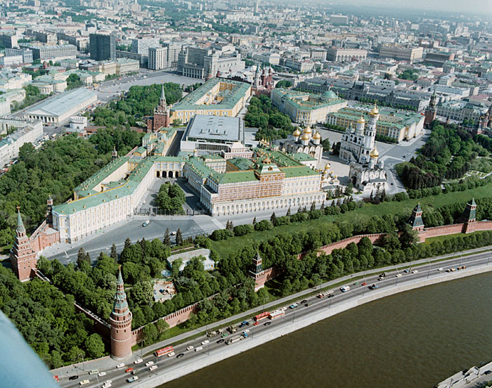 Kremlin_birds_eye_view-1[1].jpg