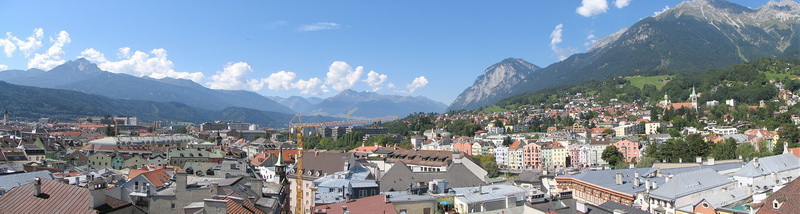 1920px-Panorama_Innsbruck_1_调整大小.jpg