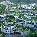 village-thermal-blumau-hundertwasser-autriche.jpg