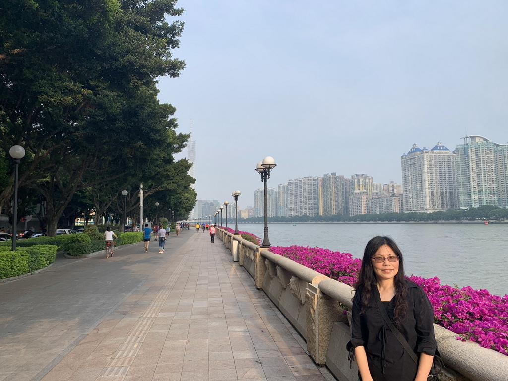 IMG_5985_调整大小.jpg IMG_5985_调整大小.jpg