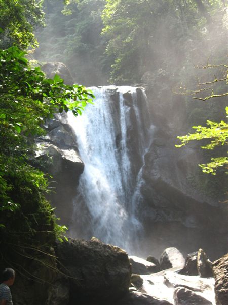 有著山，有著水的地方