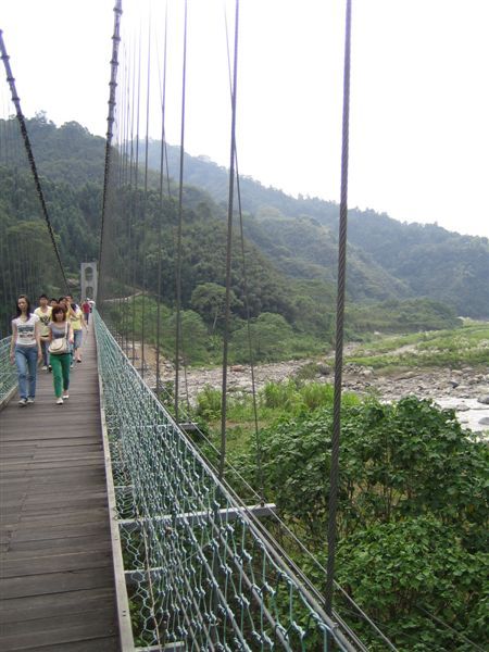 走到哪裡都有吊橋