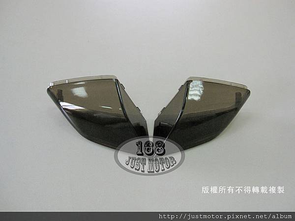 適用YAMAHA山葉 GTR aero機車-後方向燈殼-暗灰