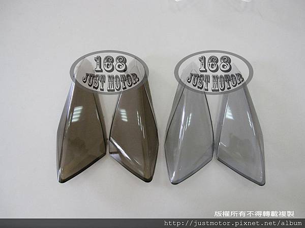 適用YAMAHA山葉 勁戰125機車-後方向燈殼-暗灰 VS 透明灰