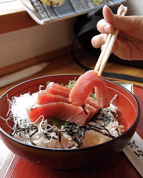 鮪魚丼