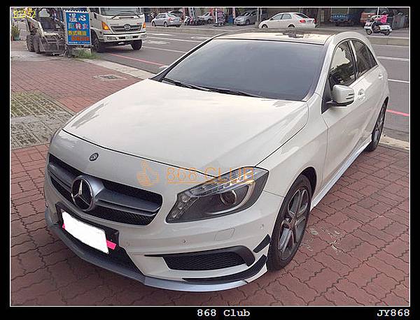 W176 A45 AMG樣式 Edition 大包實車照-3.JPG