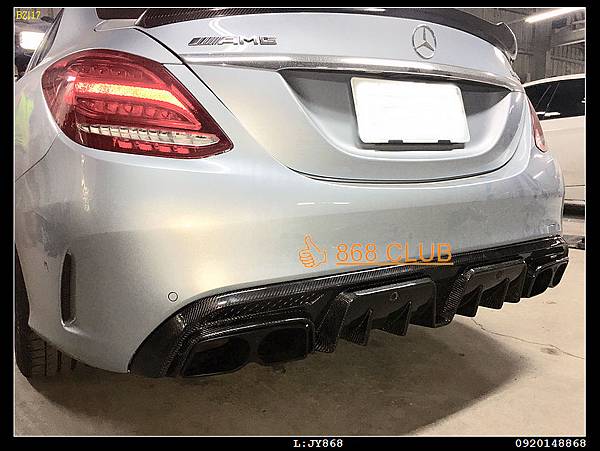 W205 AMG C63 BRABUS 碳纖維後下巴+尾飾管-15.JPG