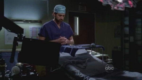 Greys.Anatomy.Season5.EP19_S-Files[(027658)16-06-13].JPG