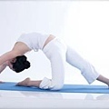 下腰～台中吳櫻芝老師瑜珈課程