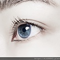 woman-rsquo-s-eye-with-smart-contact-lens.jpg