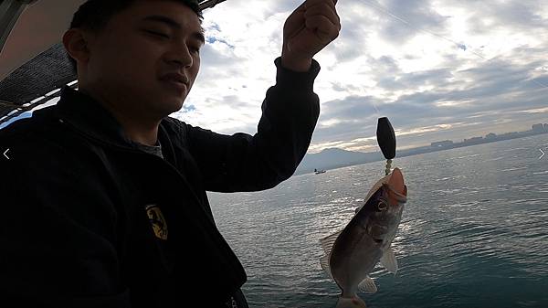 飛狼2020.12.29張宇釣鮸魚.jpg