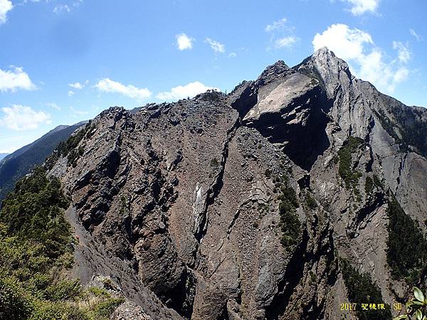 穆特勒布山