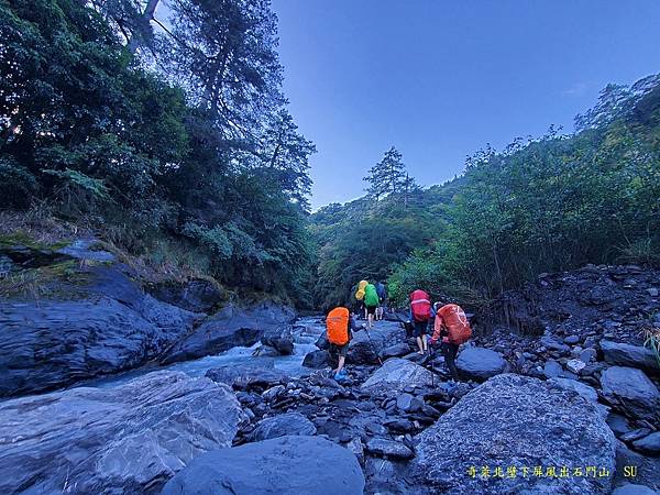 奇萊北壁下屏風出石門山