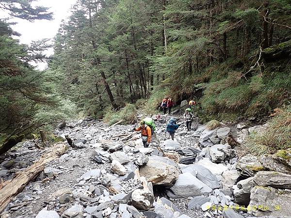 奇萊北壁下屏風出石門山