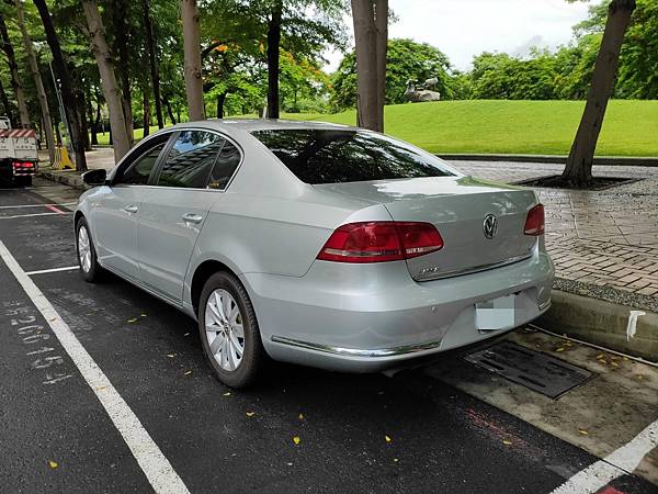 買車送現金 2011年passat-12.jpg